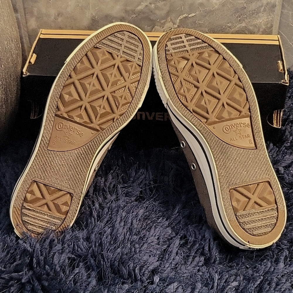 Converse sneakers - Picture 3 of 4